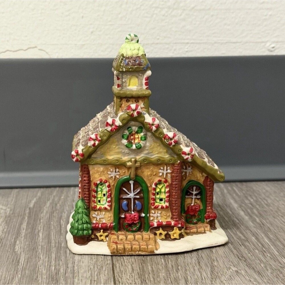 Ginger Frost Lane 2005 Christmas House Church Porcelain Ceramic 5” Tall - Picture 7 of 16